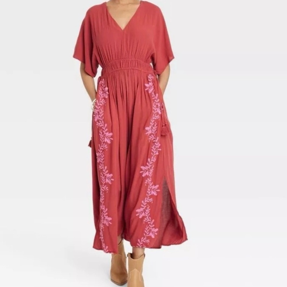 Knox Rose Flutter Short Sleeve Embroidered V-neck Dress A-Line
Maxi Dress M